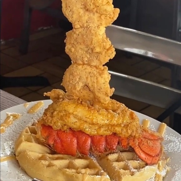 Meet your Posher. - Picture 1 of 1